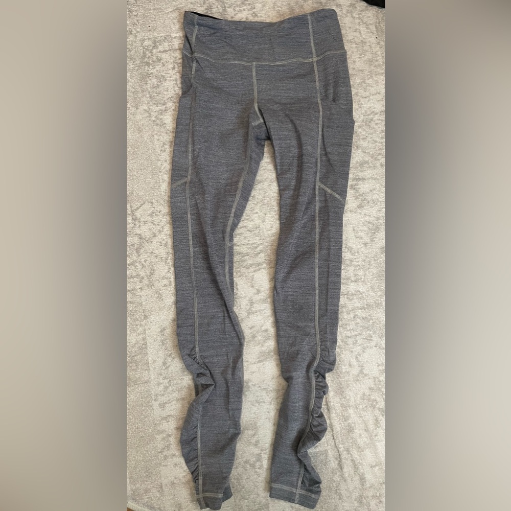Lululemon pants with pockets